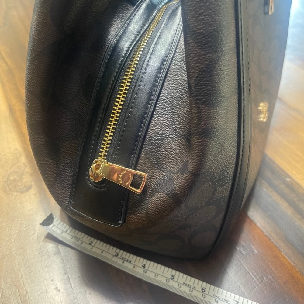 Coach Black and Brown Signature Shoulder Bag - Picture 12 of 16